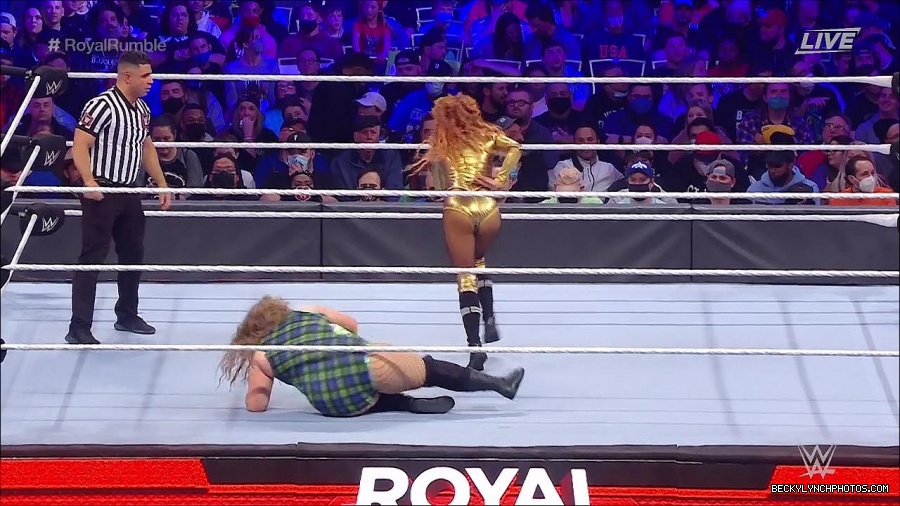 WWE_Royal_Rumble_2022_720p_WEB_h264-HEEL_mp4_006696311.jpg