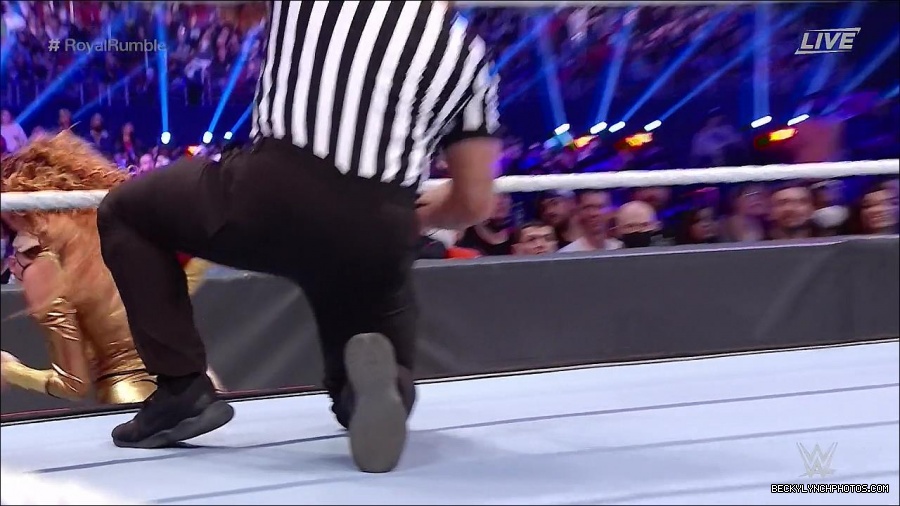 WWE_Royal_Rumble_2022_720p_WEB_h264-HEEL_mp4_006711911.jpg