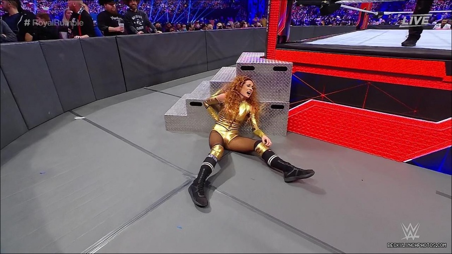 WWE_Royal_Rumble_2022_720p_WEB_h264-HEEL_mp4_006720311.jpg