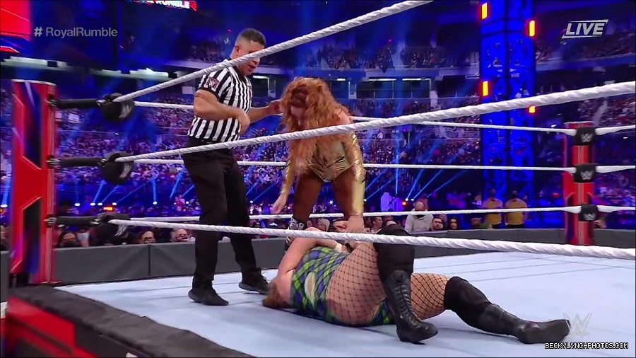 WWE_Royal_Rumble_2022_720p_WEB_h264-HEEL_mp4_006752378.jpg