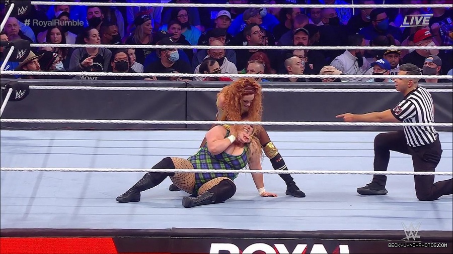 WWE_Royal_Rumble_2022_720p_WEB_h264-HEEL_mp4_006771178.jpg