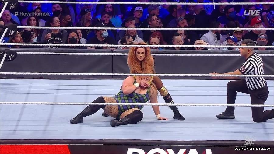 WWE_Royal_Rumble_2022_720p_WEB_h264-HEEL_mp4_006771578.jpg