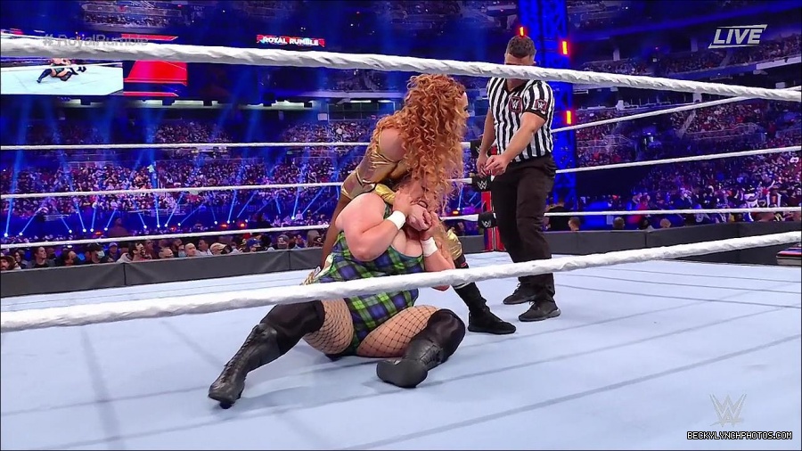 WWE_Royal_Rumble_2022_720p_WEB_h264-HEEL_mp4_006777578.jpg
