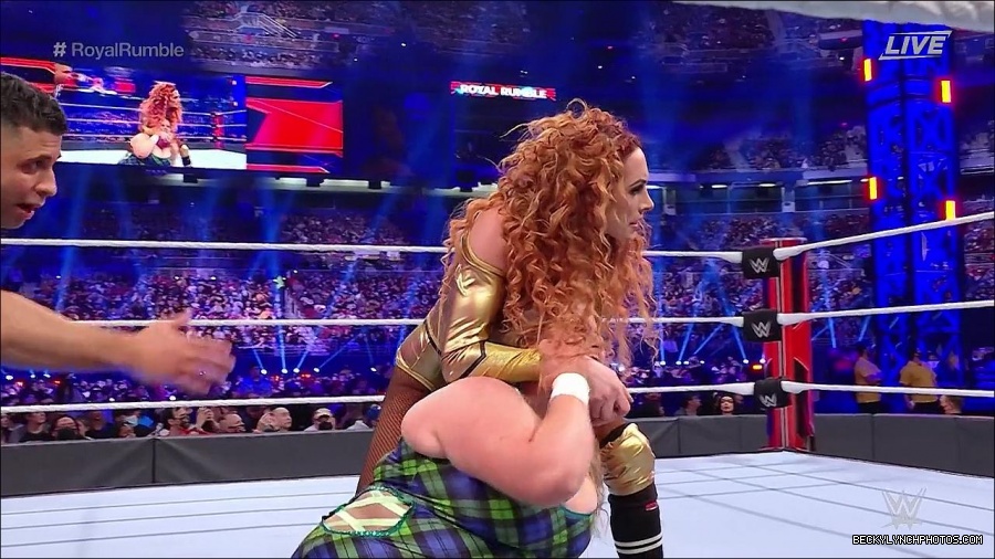 WWE_Royal_Rumble_2022_720p_WEB_h264-HEEL_mp4_006786778.jpg