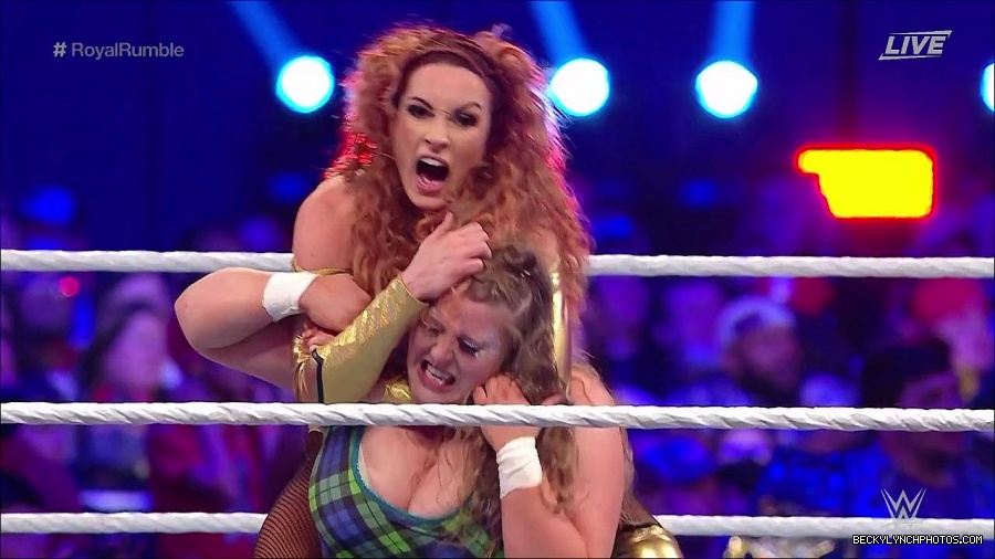 WWE_Royal_Rumble_2022_720p_WEB_h264-HEEL_mp4_006812778.jpg