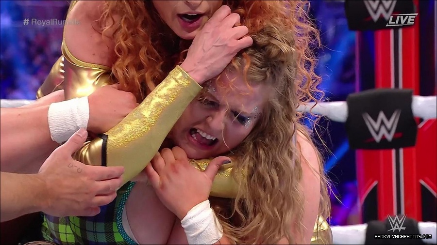 WWE_Royal_Rumble_2022_720p_WEB_h264-HEEL_mp4_006830378.jpg