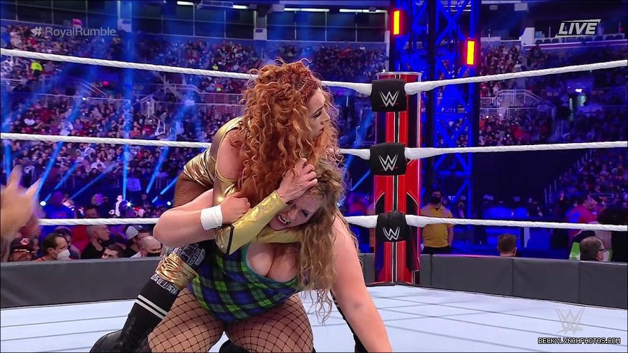 WWE_Royal_Rumble_2022_720p_WEB_h264-HEEL_mp4_006835578.jpg