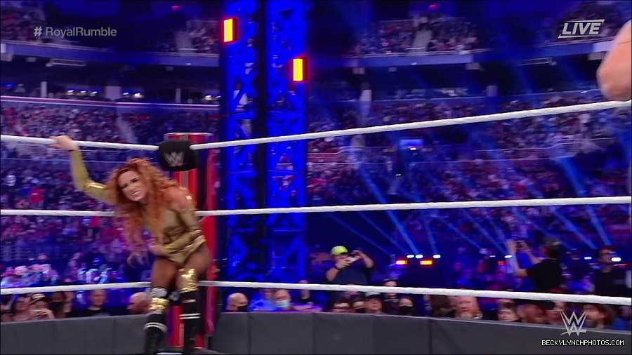 WWE_Royal_Rumble_2022_720p_WEB_h264-HEEL_mp4_006877178.jpg