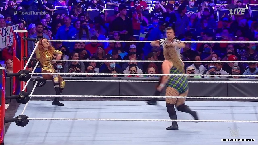 WWE_Royal_Rumble_2022_720p_WEB_h264-HEEL_mp4_006881178.jpg