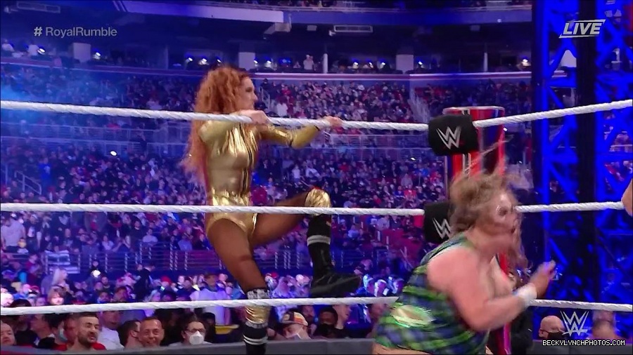 WWE_Royal_Rumble_2022_720p_WEB_h264-HEEL_mp4_006885178.jpg