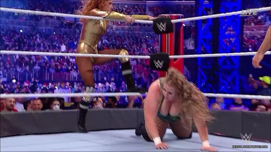 WWE_Royal_Rumble_2022_720p_WEB_h264-HEEL_mp4_006885578.jpg