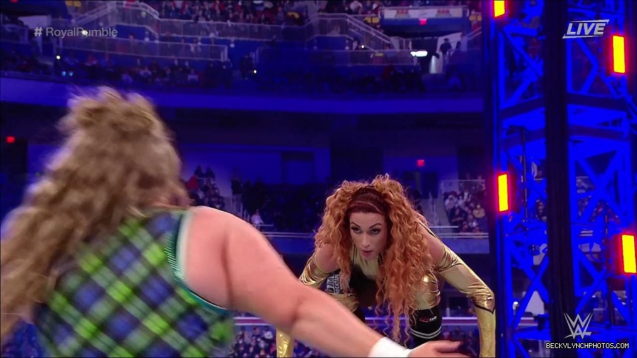 WWE_Royal_Rumble_2022_720p_WEB_h264-HEEL_mp4_006891978.jpg