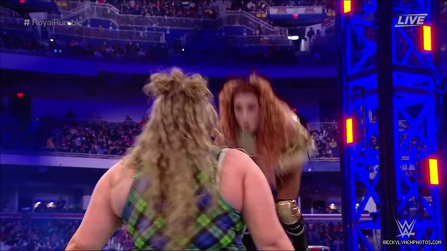 WWE_Royal_Rumble_2022_720p_WEB_h264-HEEL_mp4_006892378.jpg