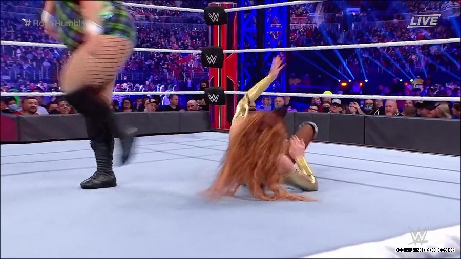 WWE_Royal_Rumble_2022_720p_WEB_h264-HEEL_mp4_006955178.jpg