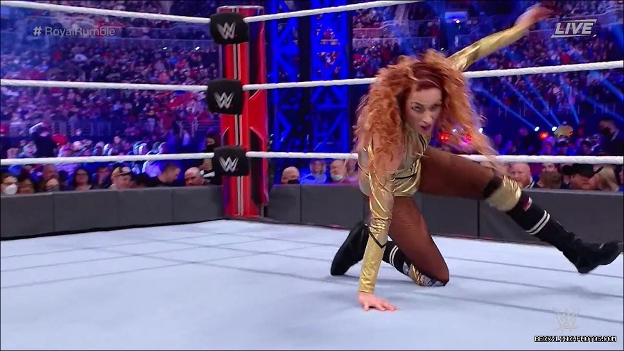 WWE_Royal_Rumble_2022_720p_WEB_h264-HEEL_mp4_006955978.jpg