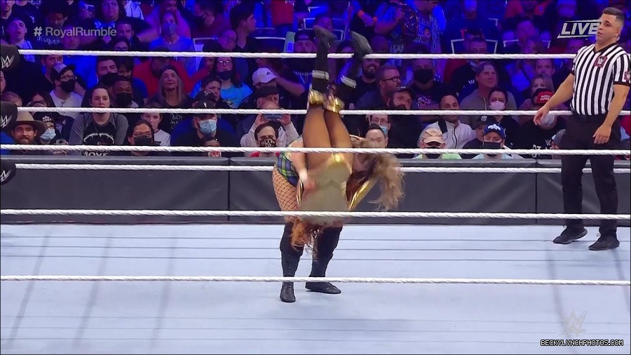 WWE_Royal_Rumble_2022_720p_WEB_h264-HEEL_mp4_006959178.jpg