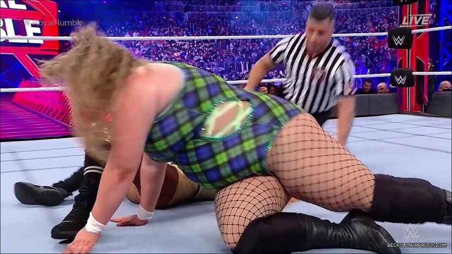 WWE_Royal_Rumble_2022_720p_WEB_h264-HEEL_mp4_006964778.jpg