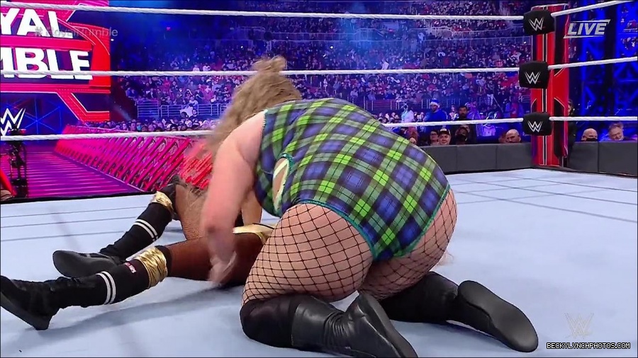 WWE_Royal_Rumble_2022_720p_WEB_h264-HEEL_mp4_006965578.jpg