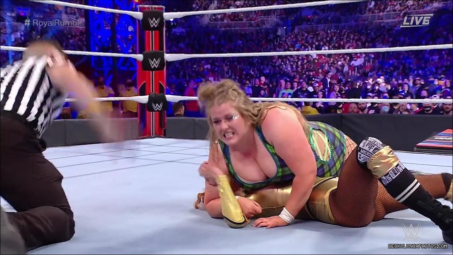 WWE_Royal_Rumble_2022_720p_WEB_h264-HEEL_mp4_006967578.jpg