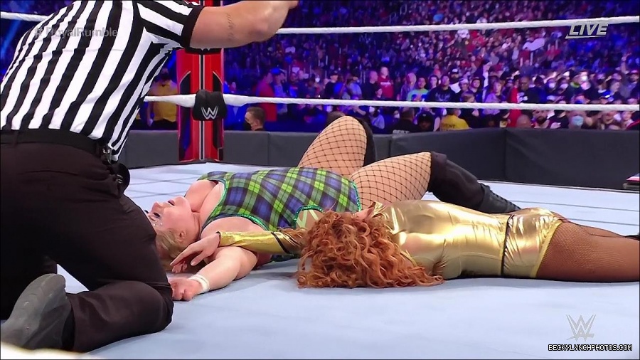 WWE_Royal_Rumble_2022_720p_WEB_h264-HEEL_mp4_006970378.jpg