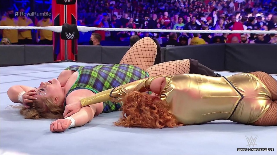 WWE_Royal_Rumble_2022_720p_WEB_h264-HEEL_mp4_006975578.jpg