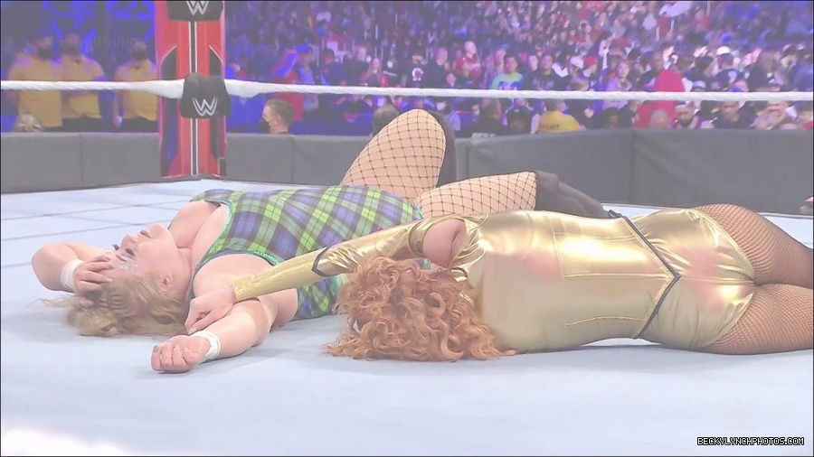 WWE_Royal_Rumble_2022_720p_WEB_h264-HEEL_mp4_006975978.jpg