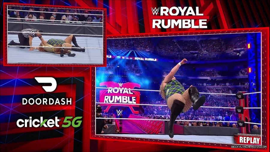 WWE_Royal_Rumble_2022_720p_WEB_h264-HEEL_mp4_006979978.jpg