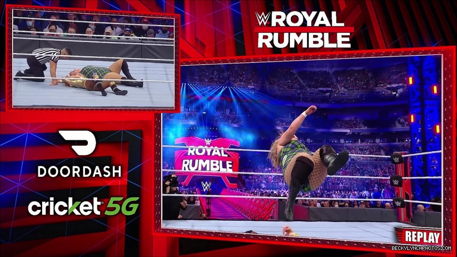 WWE_Royal_Rumble_2022_720p_WEB_h264-HEEL_mp4_006980378.jpg