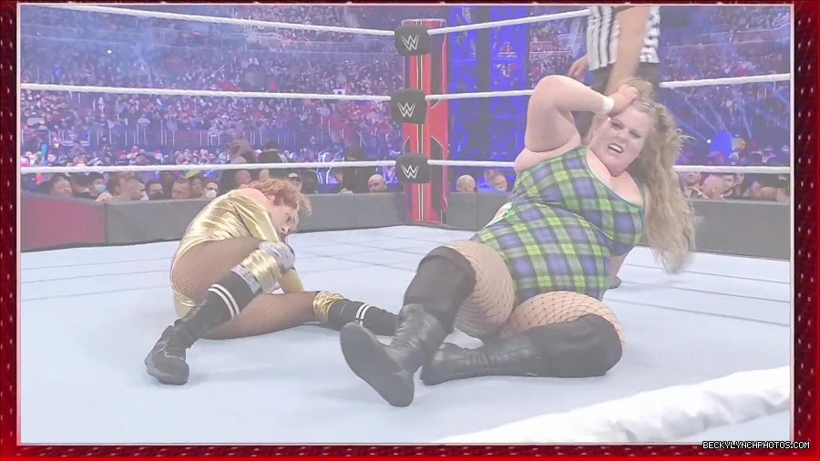 WWE_Royal_Rumble_2022_720p_WEB_h264-HEEL_mp4_006987978.jpg