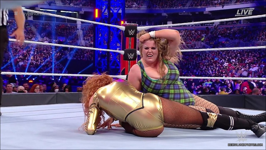 WWE_Royal_Rumble_2022_720p_WEB_h264-HEEL_mp4_006994778.jpg