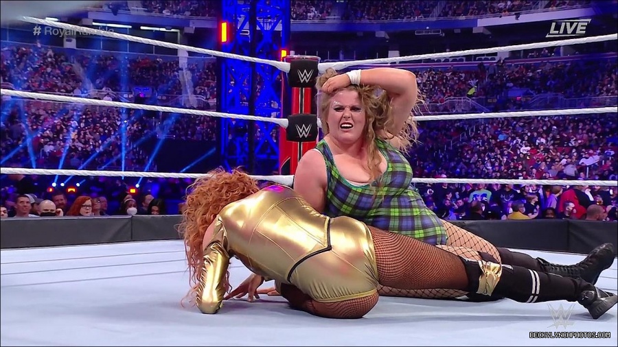 WWE_Royal_Rumble_2022_720p_WEB_h264-HEEL_mp4_006995178.jpg