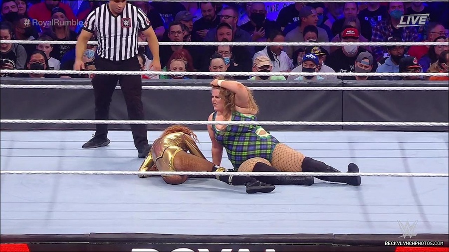 WWE_Royal_Rumble_2022_720p_WEB_h264-HEEL_mp4_006995578.jpg