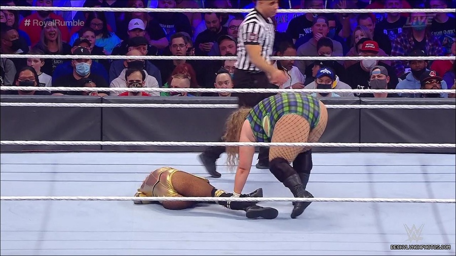 WWE_Royal_Rumble_2022_720p_WEB_h264-HEEL_mp4_006998378.jpg