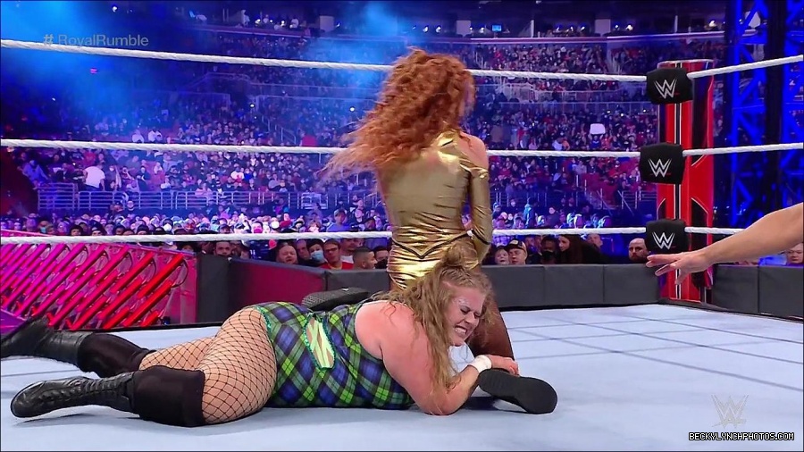 WWE_Royal_Rumble_2022_720p_WEB_h264-HEEL_mp4_007011978.jpg