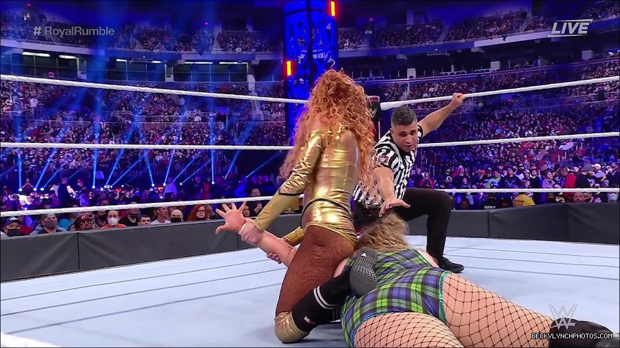 WWE_Royal_Rumble_2022_720p_WEB_h264-HEEL_mp4_007012378.jpg