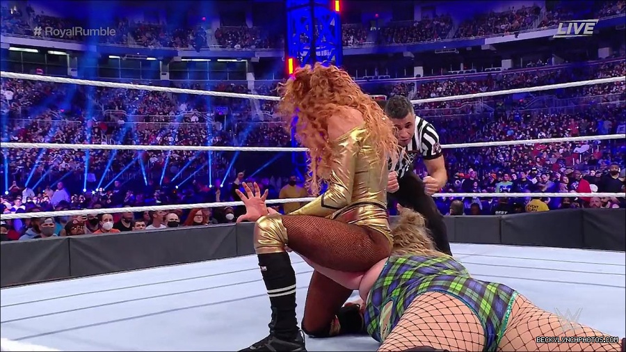 WWE_Royal_Rumble_2022_720p_WEB_h264-HEEL_mp4_007015578.jpg
