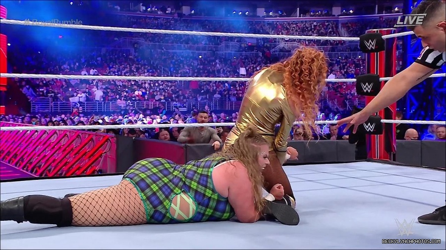 WWE_Royal_Rumble_2022_720p_WEB_h264-HEEL_mp4_007018378.jpg