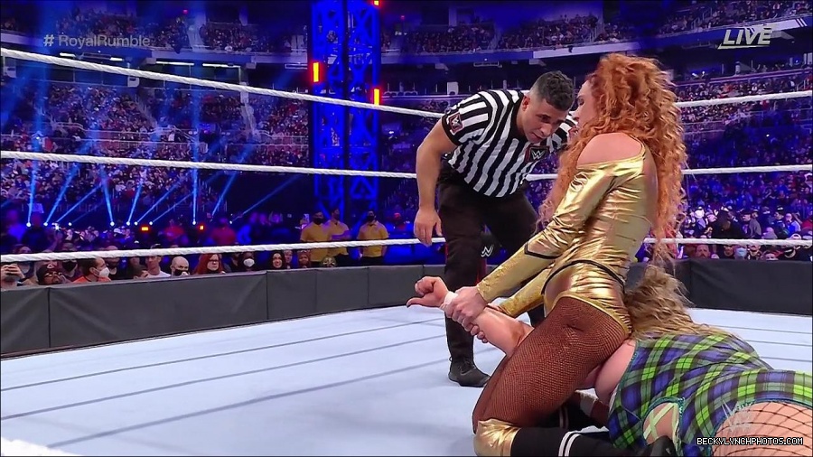 WWE_Royal_Rumble_2022_720p_WEB_h264-HEEL_mp4_007021178.jpg