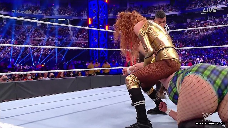 WWE_Royal_Rumble_2022_720p_WEB_h264-HEEL_mp4_007023578.jpg