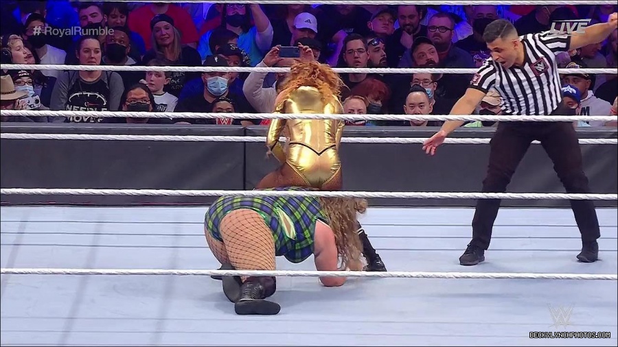 WWE_Royal_Rumble_2022_720p_WEB_h264-HEEL_mp4_007023978.jpg