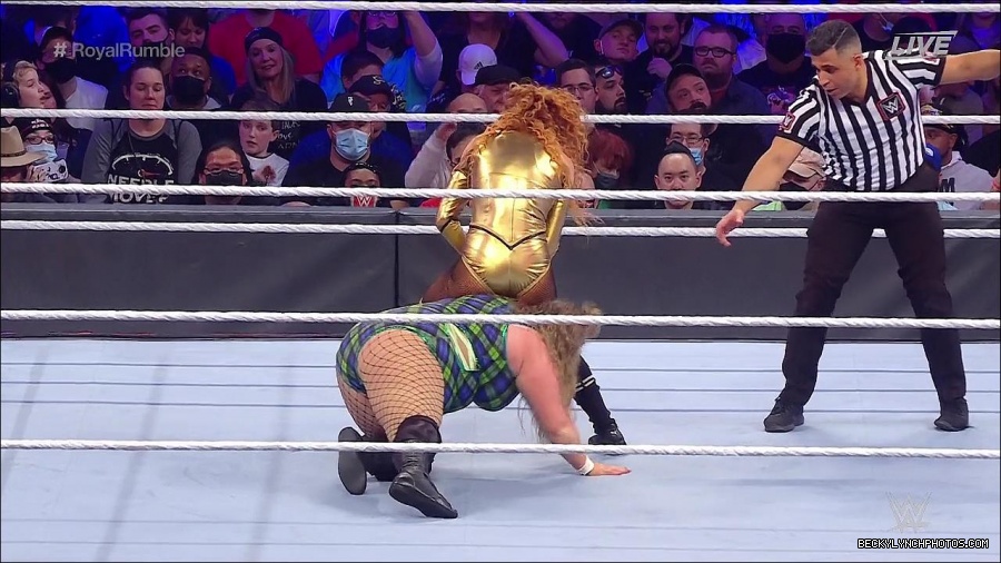 WWE_Royal_Rumble_2022_720p_WEB_h264-HEEL_mp4_007024378.jpg