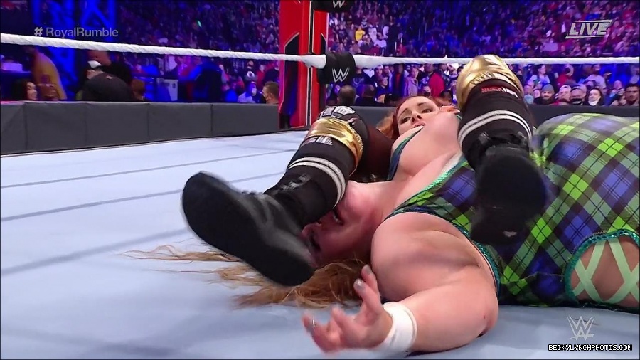 WWE_Royal_Rumble_2022_720p_WEB_h264-HEEL_mp4_007035244.jpg