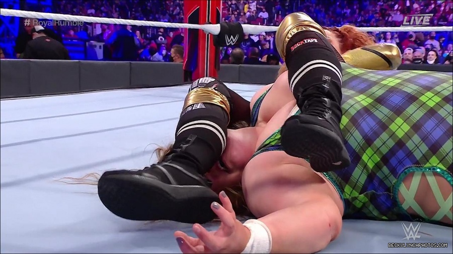 WWE_Royal_Rumble_2022_720p_WEB_h264-HEEL_mp4_007035644.jpg