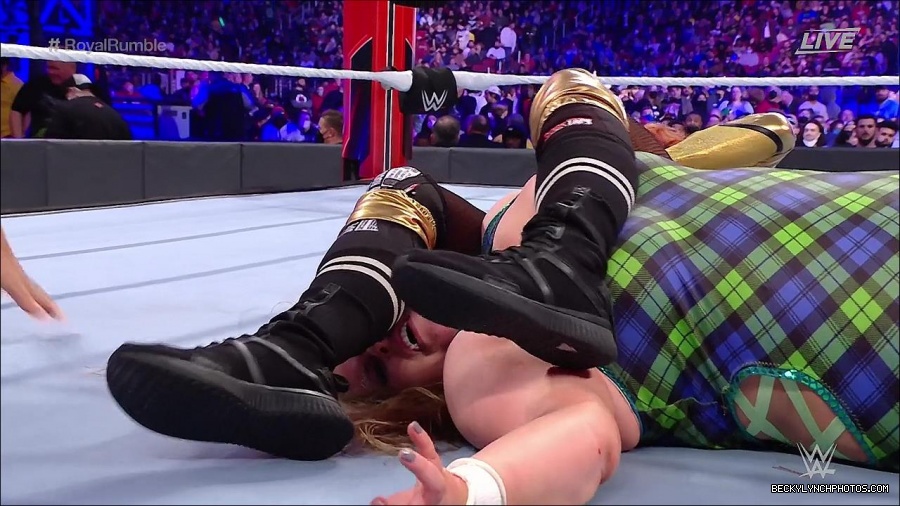 WWE_Royal_Rumble_2022_720p_WEB_h264-HEEL_mp4_007036444.jpg