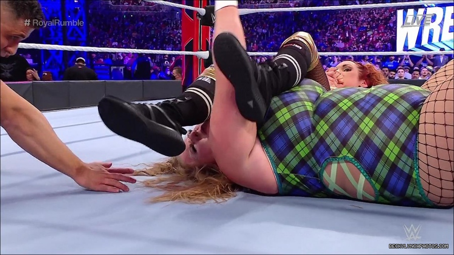 WWE_Royal_Rumble_2022_720p_WEB_h264-HEEL_mp4_007039644.jpg