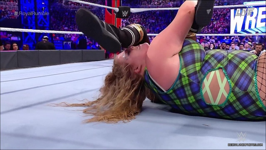 WWE_Royal_Rumble_2022_720p_WEB_h264-HEEL_mp4_007040444.jpg