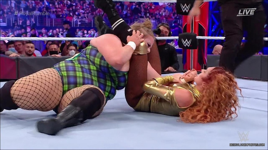WWE_Royal_Rumble_2022_720p_WEB_h264-HEEL_mp4_007041644.jpg