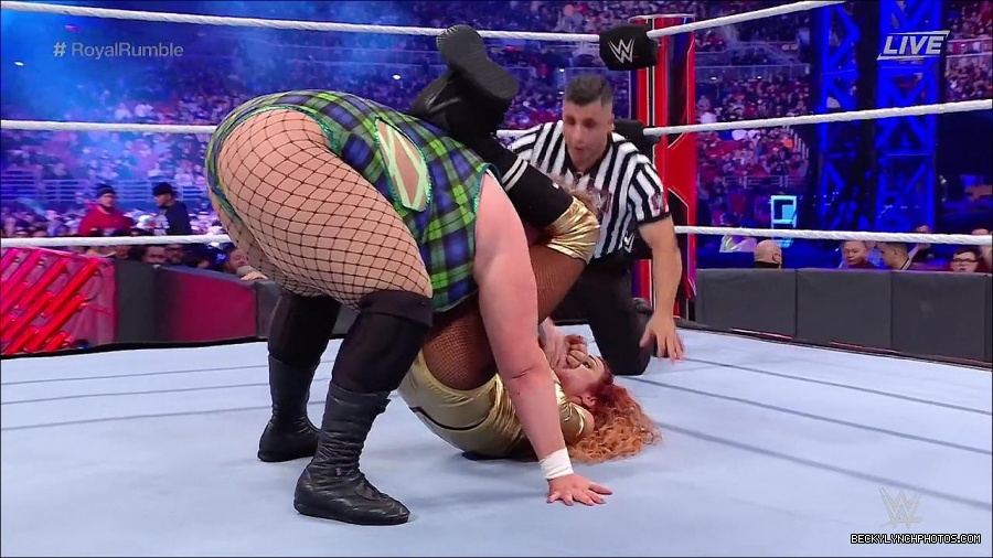 WWE_Royal_Rumble_2022_720p_WEB_h264-HEEL_mp4_007044844.jpg