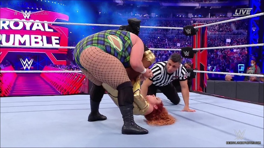 WWE_Royal_Rumble_2022_720p_WEB_h264-HEEL_mp4_007046444.jpg