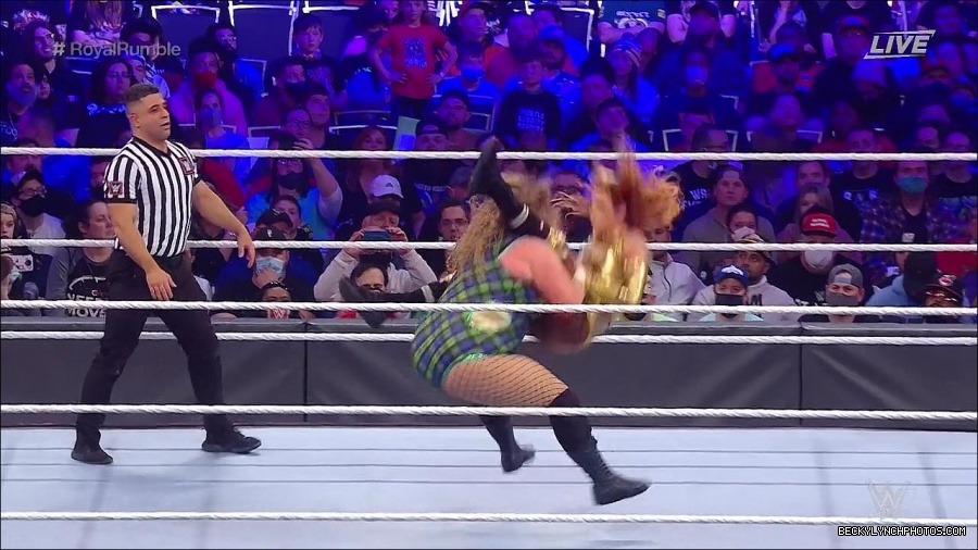 WWE_Royal_Rumble_2022_720p_WEB_h264-HEEL_mp4_007048844.jpg